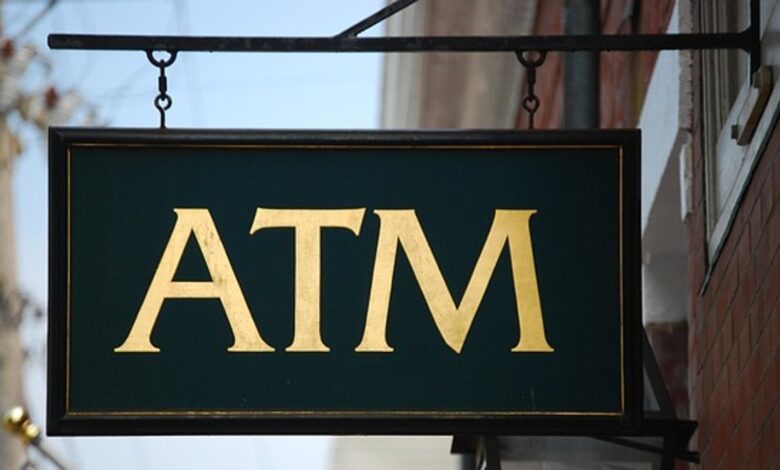 은행 현금자동입출금기(ATM) 간판. 금융권 정보유출 자료사진