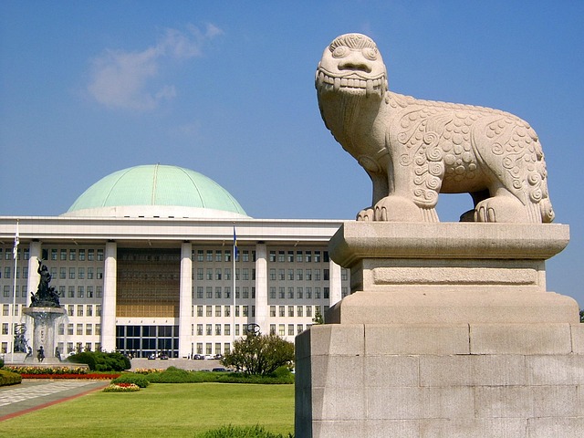 국정감사가 열리는 국회 의사당 전경. 자료사진