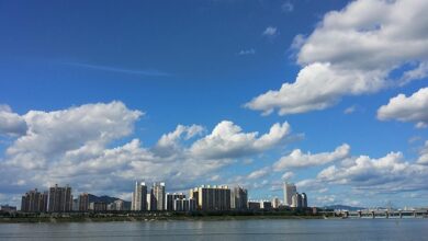 한강변 아파트 단지 전경. 서울 아파트 매매계약 해제율 기사 자료사진